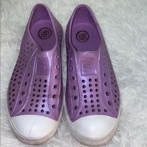 Skechers girl shoes lilac purple size 13